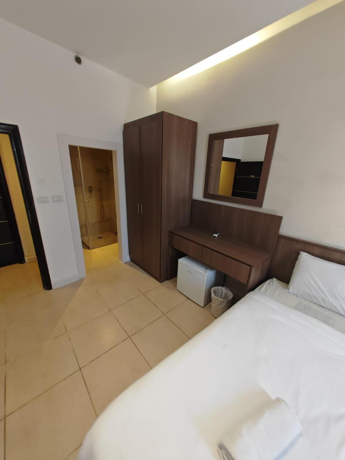 New Metropole - 3*